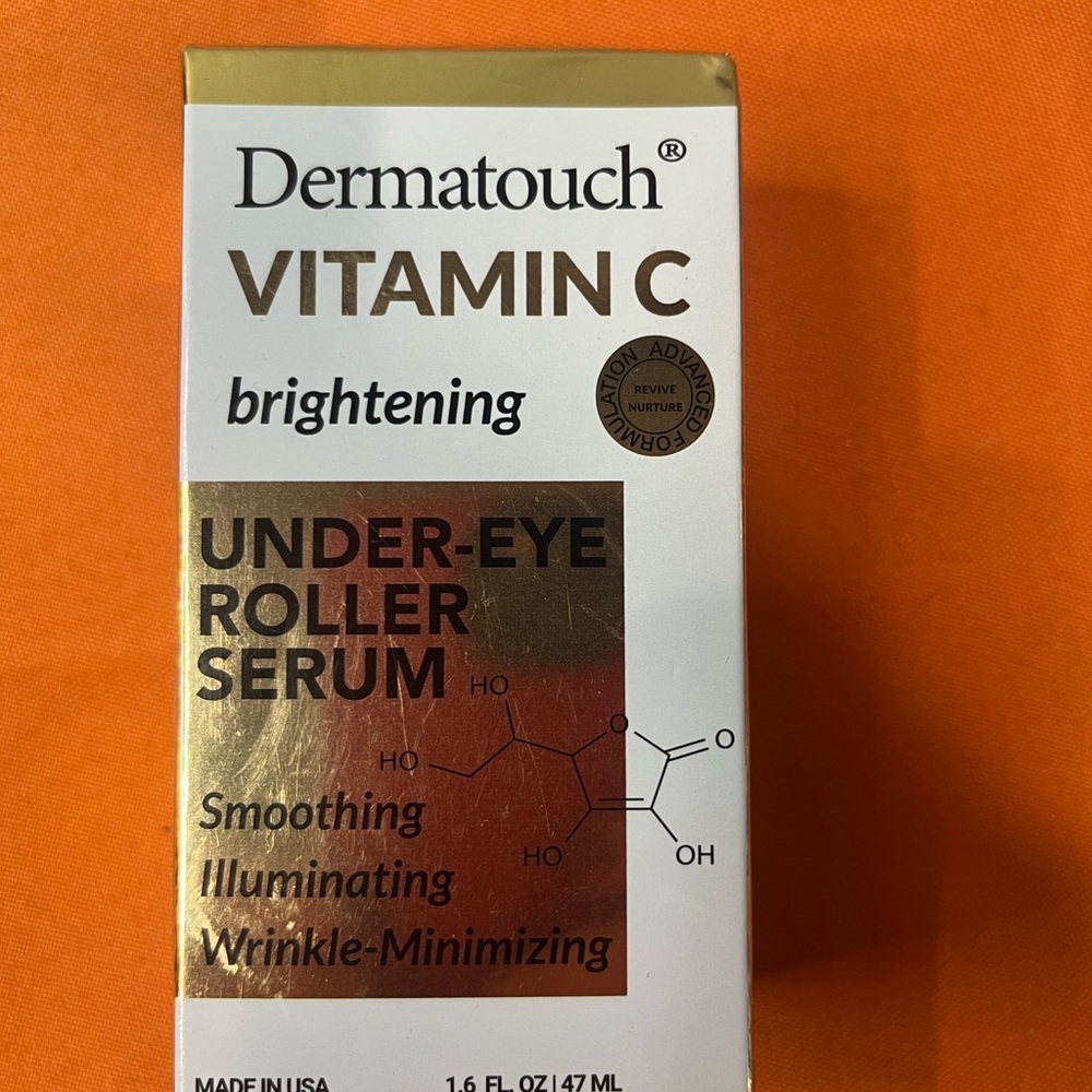 6/$25 Vitamin C Under-Eye Roller Serum - Gold and White